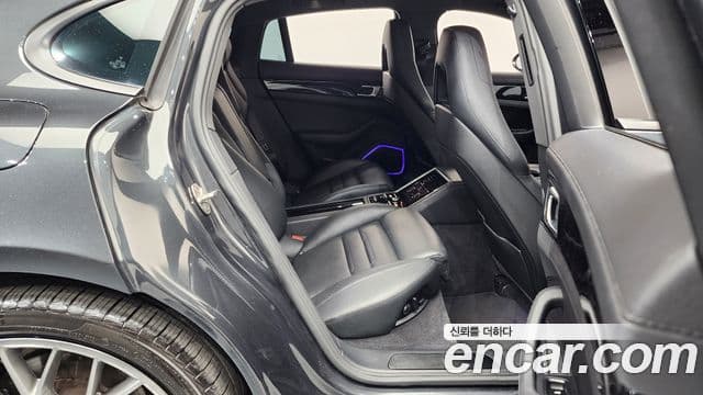 Porsche Panamera (971), 2023 12