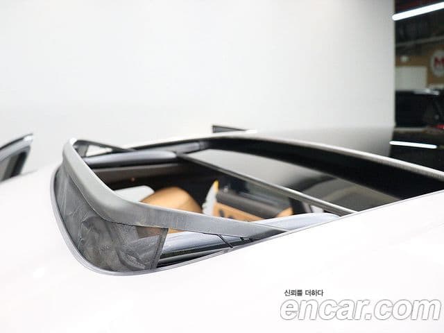 Rolls-Royce 고스트 2세대, 2021 11