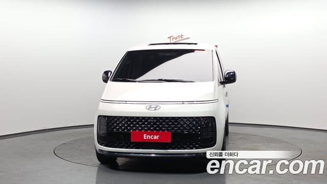 Hyundai Staria Inspiration, 2025 3