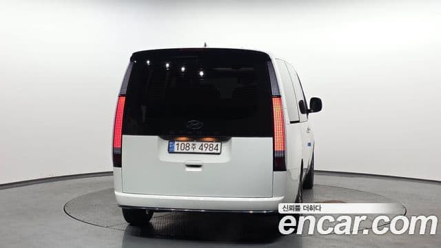 Hyundai Staria Inspiration, 2025 4