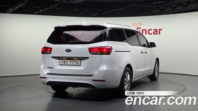 Kia All New Carnival Luxury, 2018 2