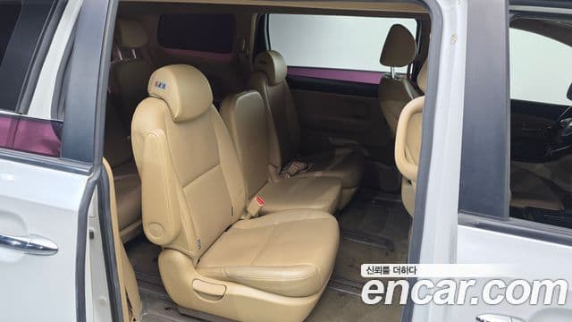 Kia All New Carnival Luxury, 2018 12