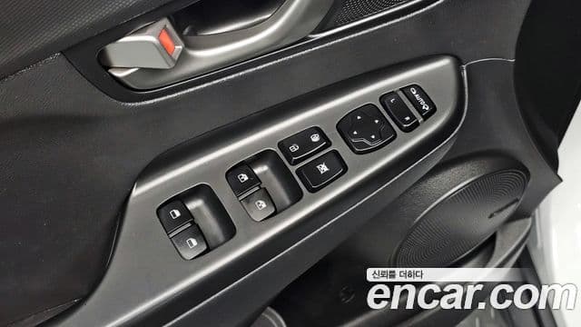 Hyundai Kona Premium, 2018 18