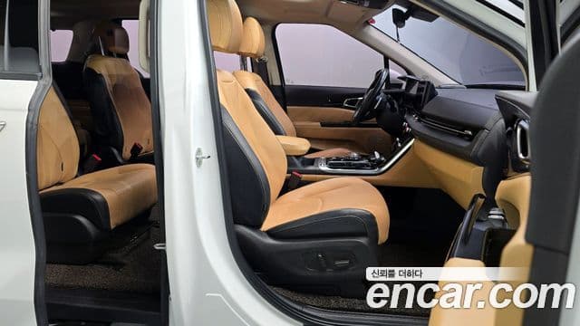 Kia Carnival 4세대 Signature, 2021 10