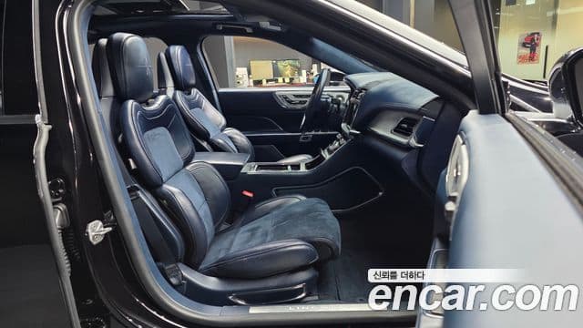 Lincoln Continental 10세대 3.0 Presidential AWD, 2017 11