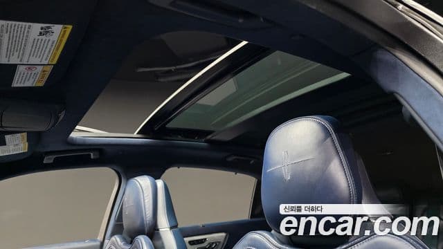 Lincoln Continental 10세대 3.0 Presidential AWD, 2017 17