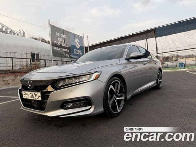 Honda Accord 10세대 2.0 турбо Sport, 2018 6
