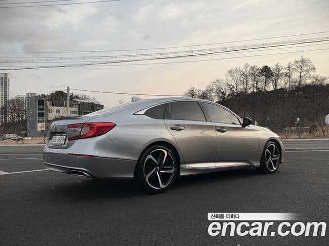 Honda Accord 10세대 2.0 турбо Sport, 2018 9