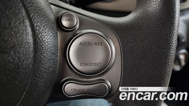 Nissan 큐브 Z12, 2012 19