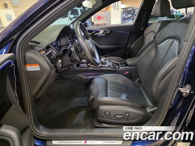 Audi A4 (B9) Premium, 2020 все фото