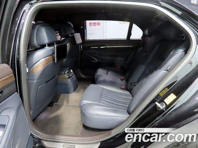 Genesis G90 Premium Luxury, 2021 7