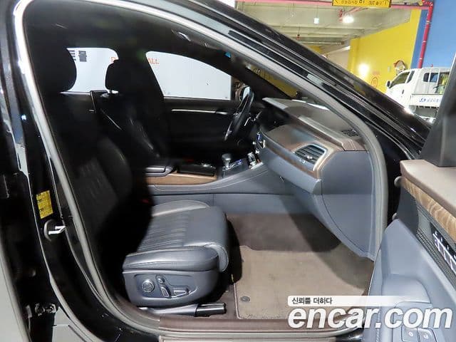 Genesis G90 Premium Luxury, 2021 8