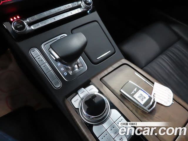 Genesis G90 Premium Luxury, 2021 13