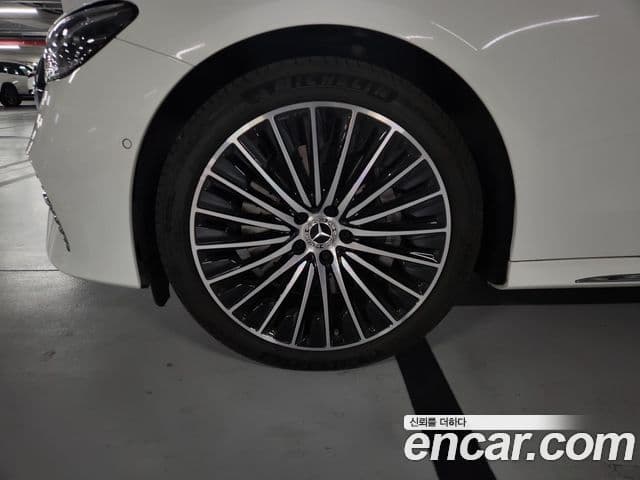 Mercedes-Benz E-класс W214 Exclusive, 2025 4