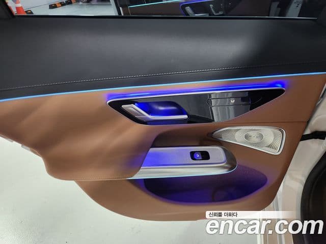 Mercedes-Benz E-класс W214 Exclusive, 2025 12