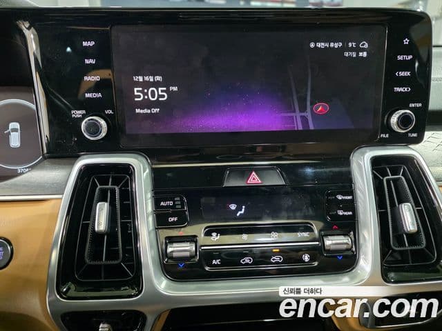 Kia Sorento 4세대 Signature, 2022 11