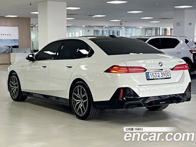 BMW 5시리즈 (G60) 520i M Sport, 2025 2