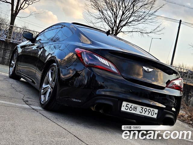 Hyundai Genesis купе 200 турбо P, 2011 2