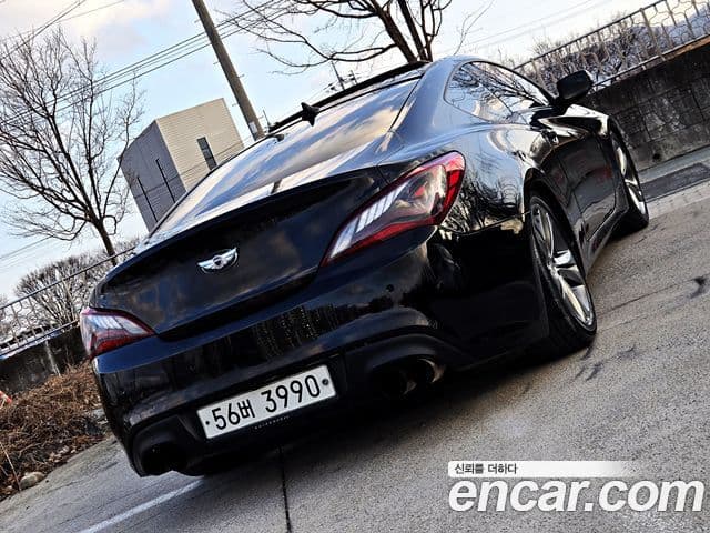 Hyundai Genesis купе 200 турбо P, 2011 13