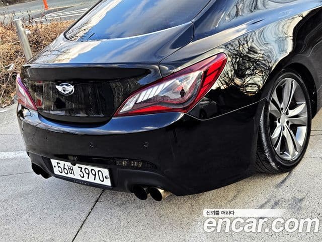 Hyundai Genesis купе 200 турбо P, 2011 18