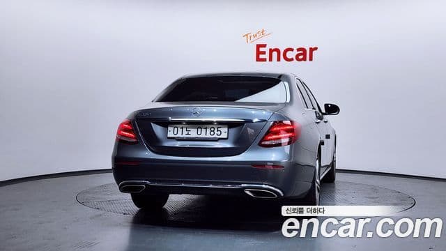 Mercedes-Benz E-класс W213 Avantgarde, 2017 4