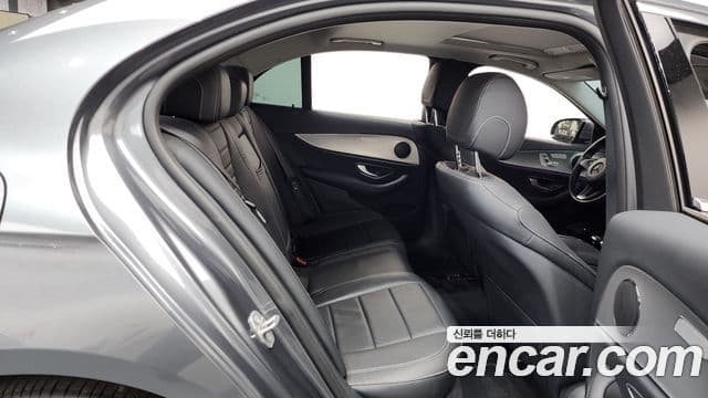 Mercedes-Benz E-класс W213 Avantgarde, 2017 12