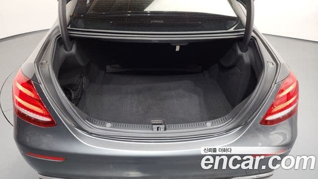 Mercedes-Benz E-класс W213 Avantgarde, 2017 20