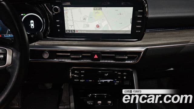 Kia K5 гибрид 3세대 Signature, 2023 14