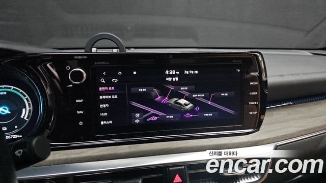 Kia K5 гибрид 3세대 Signature, 2023 16