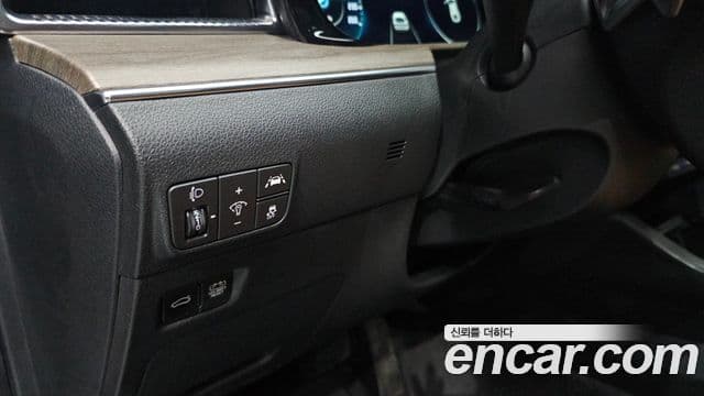 Kia K5 гибрид 3세대 Signature, 2023 17