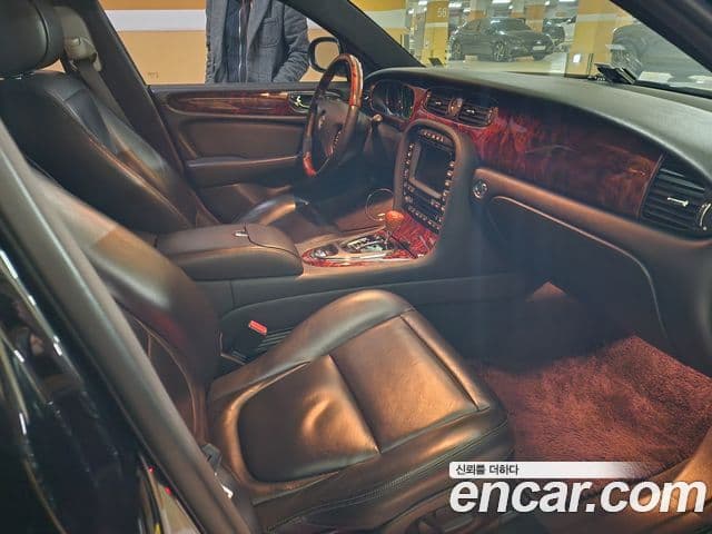 Jaguar XJ-8 X350, 2005 7