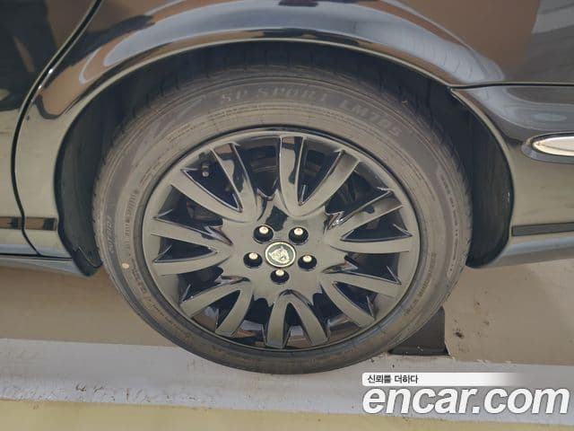 Jaguar XJ-8 X350, 2005 19