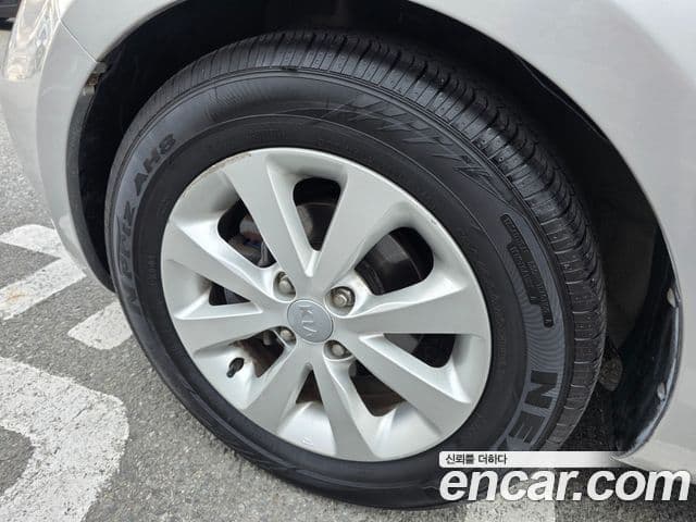 Kia All New Pride Luxury, 2013 7