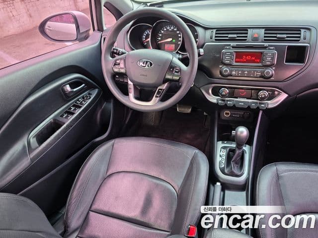 Kia All New Pride Luxury, 2013 11