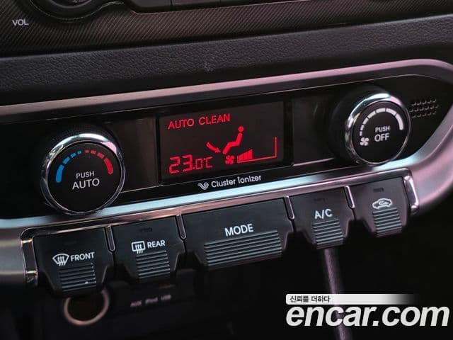 Kia All New Pride Luxury, 2013 16