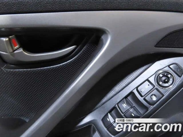 Hyundai Avante MD M16 GDI Smart, 2013 11