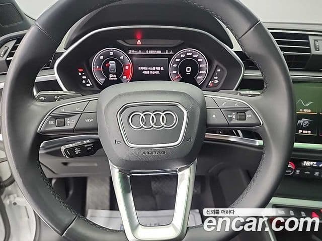 Audi Q3 (F3) Premium, 2023 9