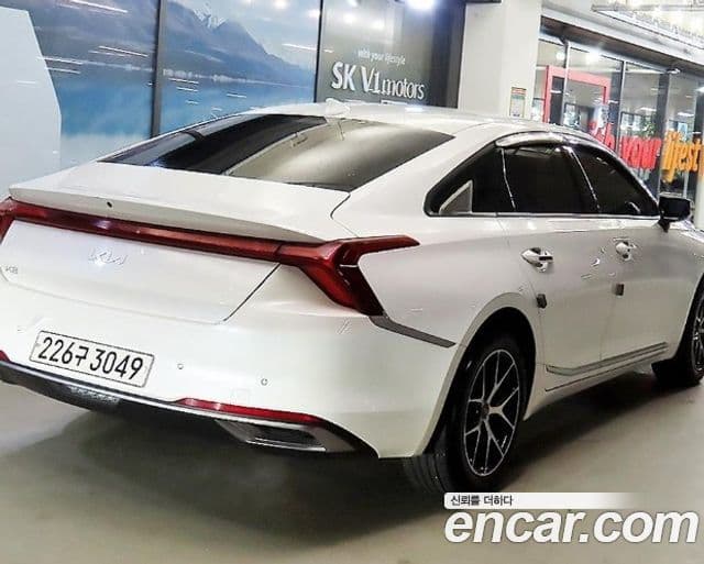 Kia K8 Trendy(таксомоторный тип), 2022 4