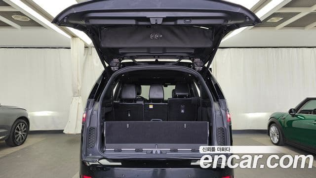 Land Rover Discovery 5 P360 R-Dynamic SE, 2022 20