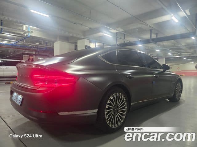 Genesis electrified G80 (RG3) e-AWD, 2022 4