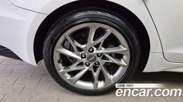 Genesis The / новый New G70, 2021 все фото