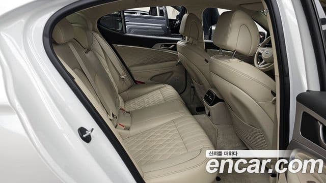 Genesis The / новый New G70, 2021 12