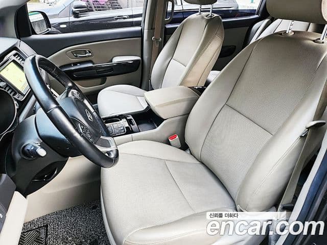 Kia All New Carnival Prestige, 2016 10