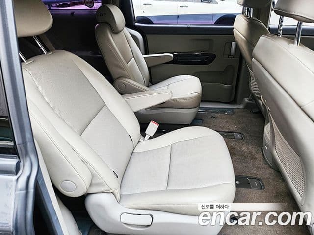 Kia All New Carnival Prestige, 2016 12