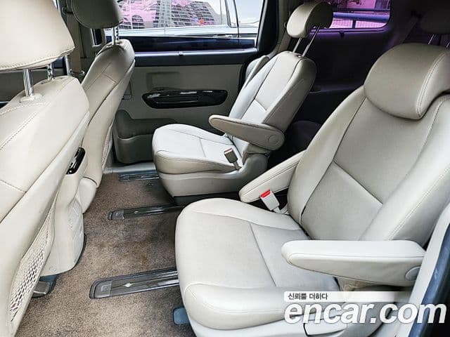 Kia All New Carnival Prestige, 2016 13