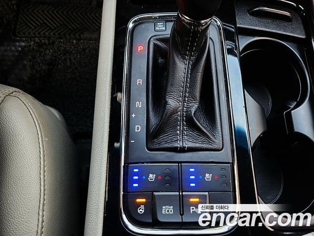 Kia All New Carnival Prestige, 2016 16