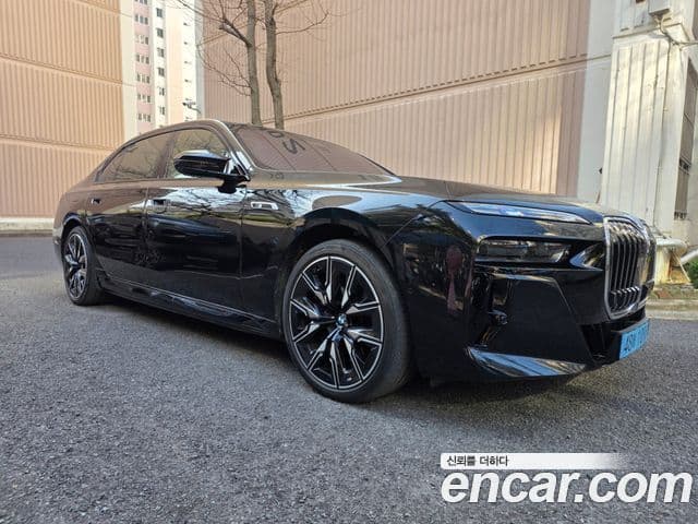 BMW i7 (G70), 2024 4