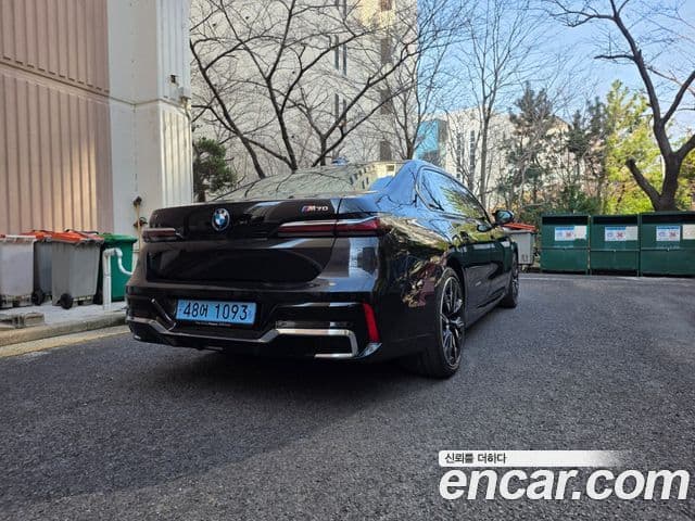 BMW i7 (G70), 2024 все фото