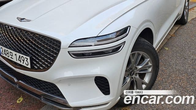 Genesis GV70, 2021 1