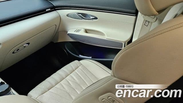 Genesis GV70, 2021 10